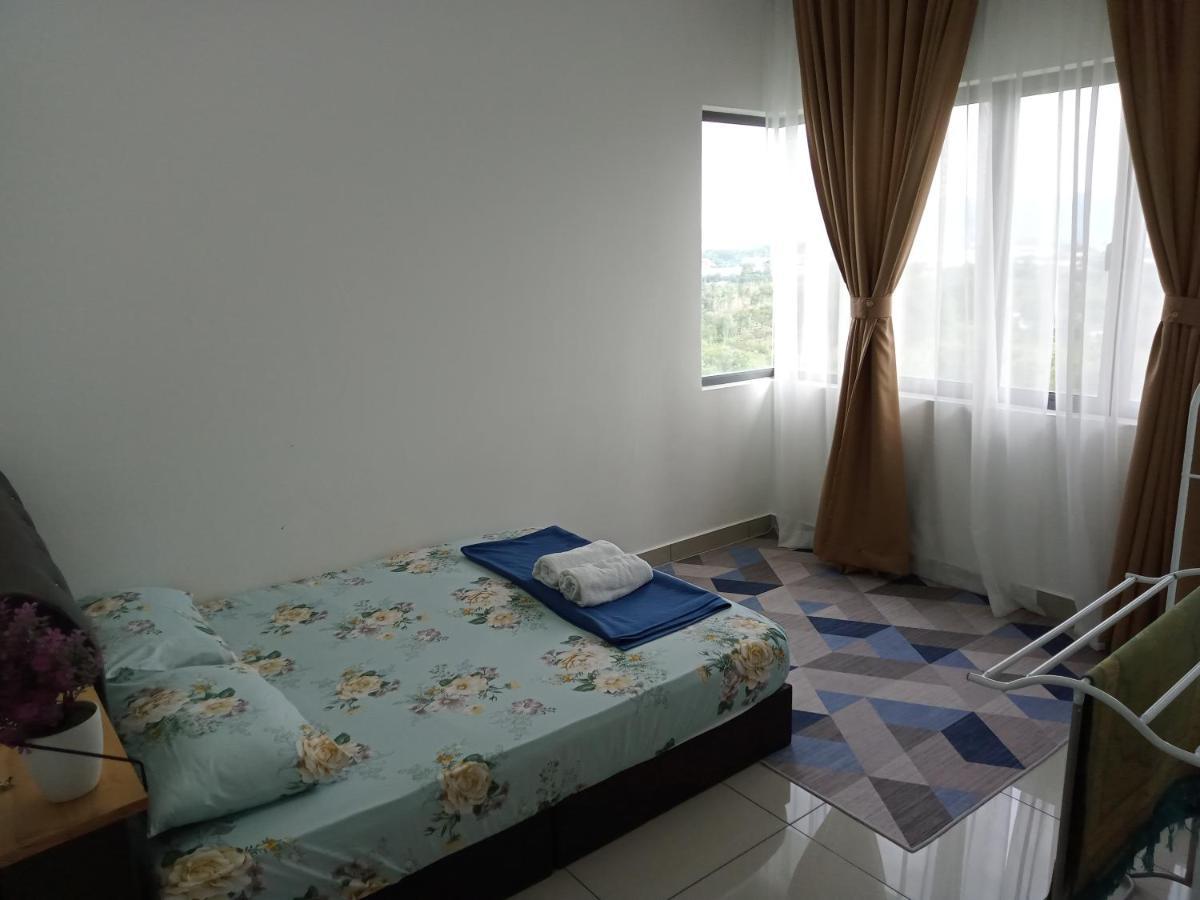 Fz Almyra Homestay Kajang Exterior photo